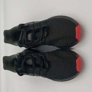 Adidas 91/17 Black Red soles